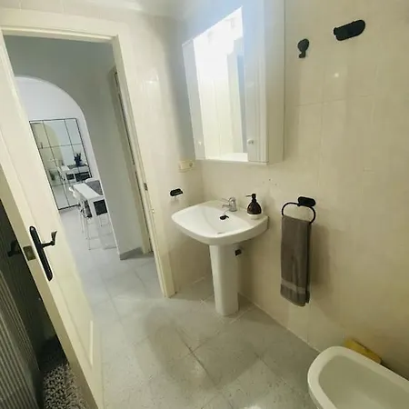 Apartment Lovely Ground Floor 5 Min From The